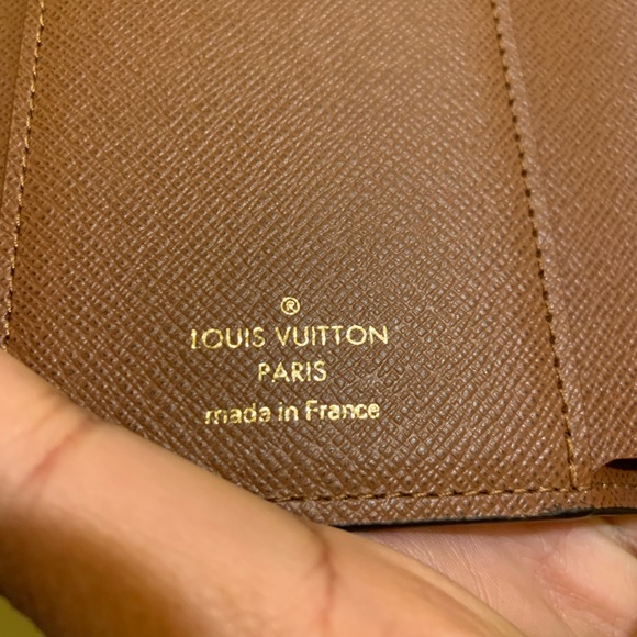 Louis Vuitton Victorine Wallet - Picture 2 of 8